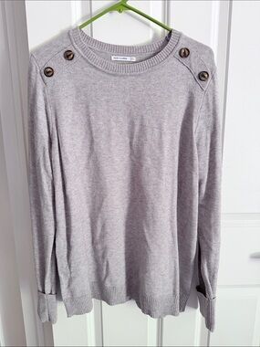 Pink Clover Heather Gray Button-Shoulder Pullover